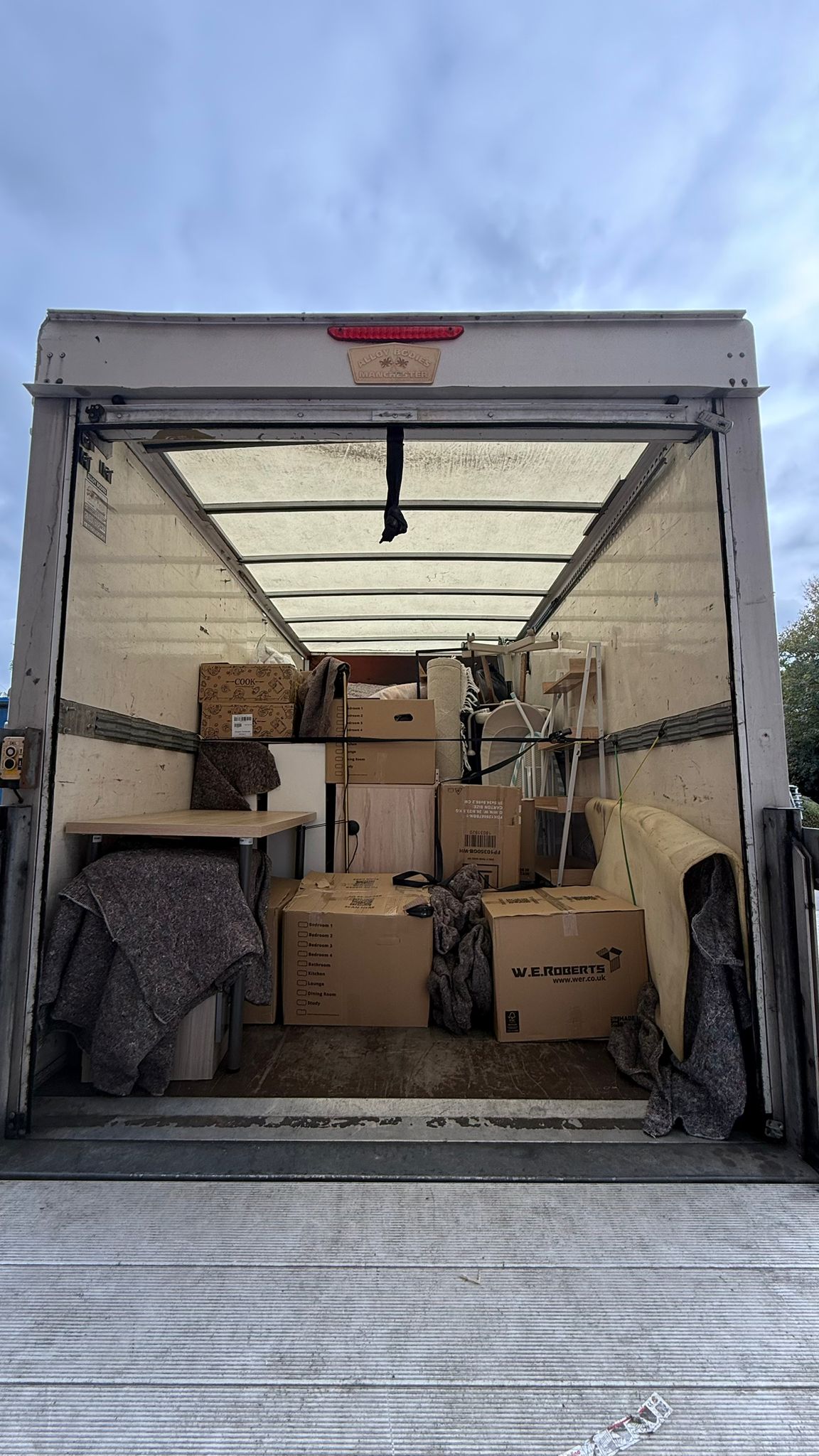 Poza galerie Trustedtrans - 3b4b817b-4c93-46e4-989b-3d2d73bf758d.jpeg