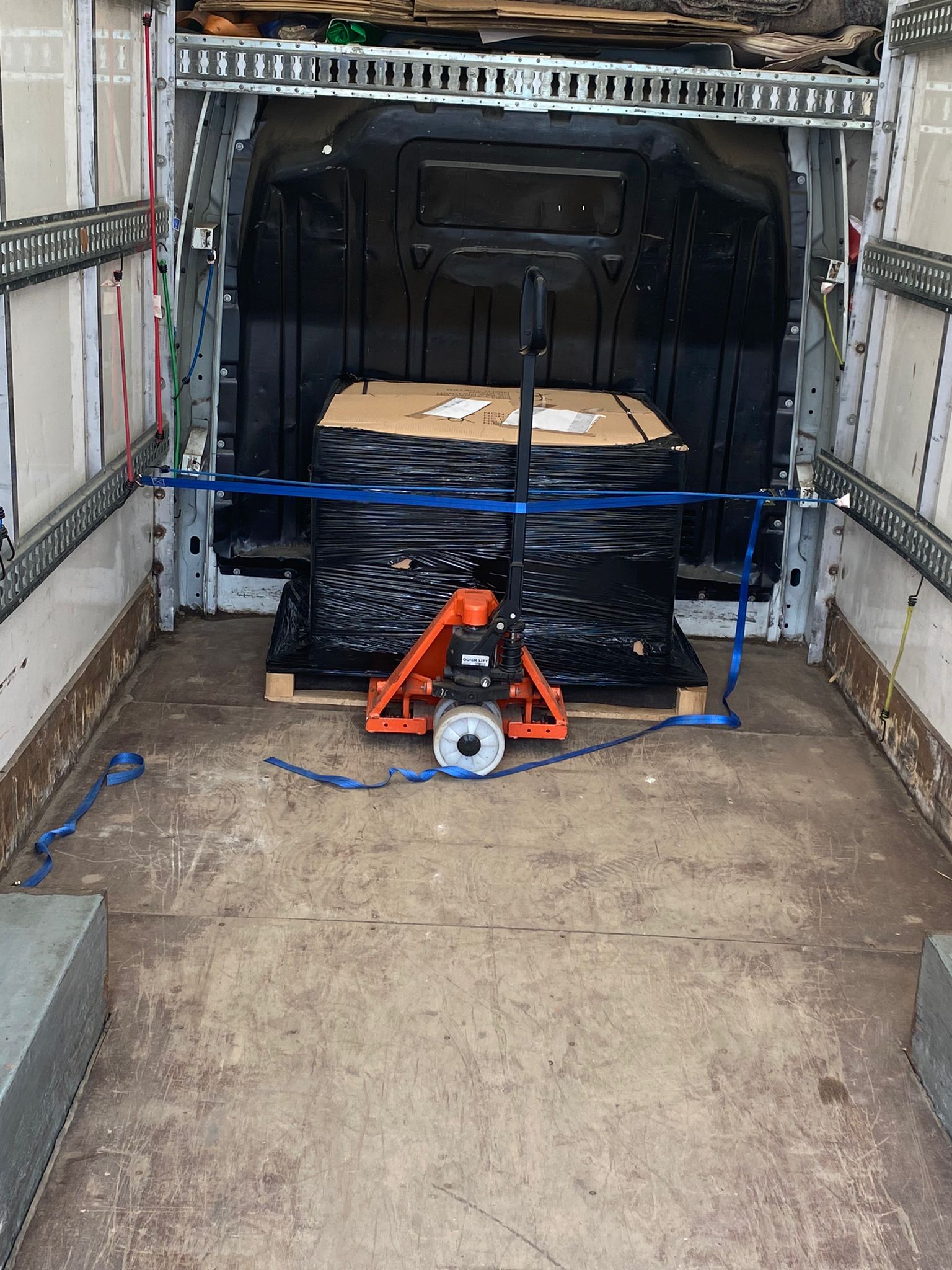 Poza galerie Trustedtrans - PHOTO-2024-05-02-16-11-16.jpg