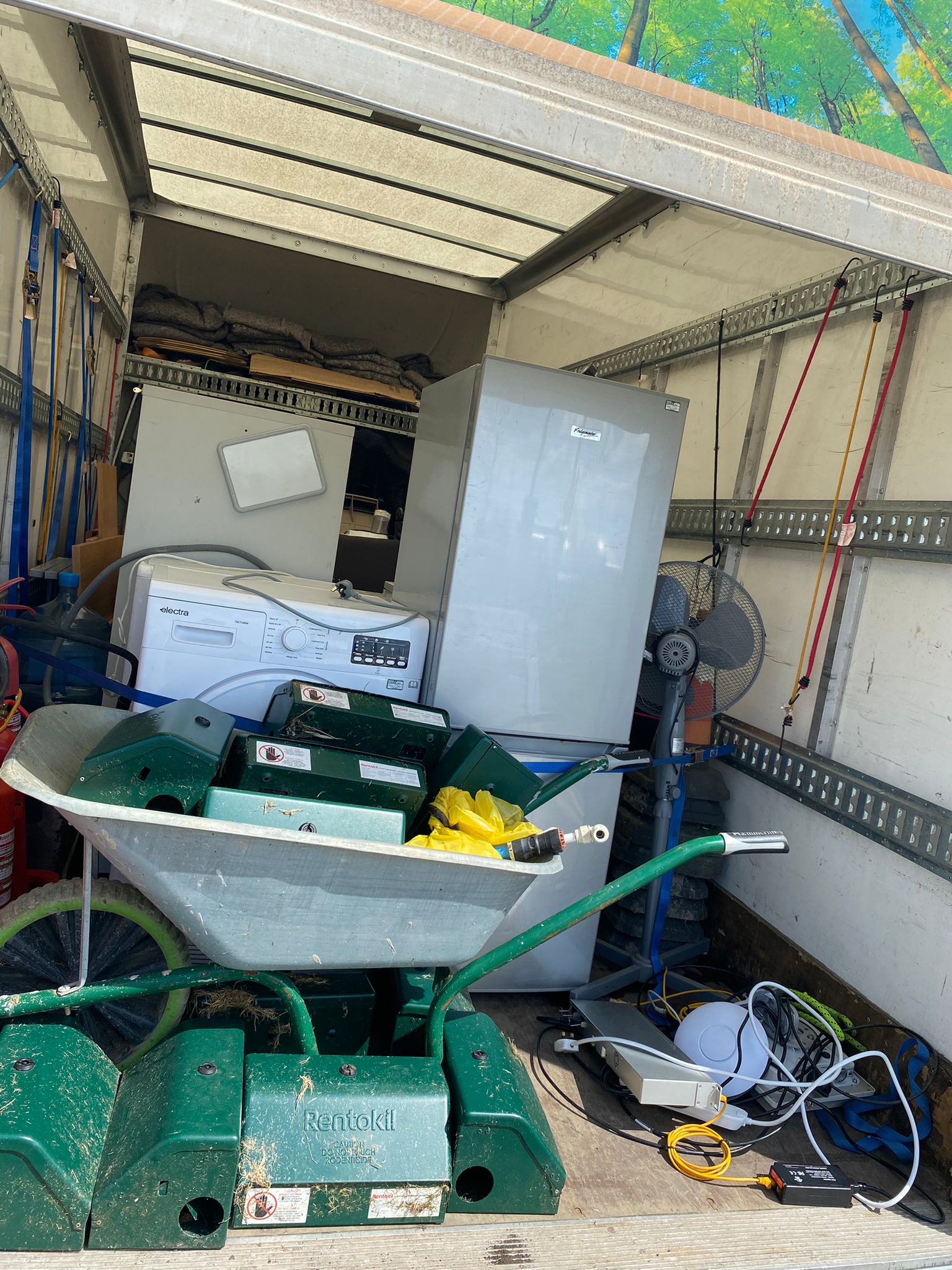 Poza galerie Trustedtrans - PHOTO-2024-05-09-13-49-09.jpg