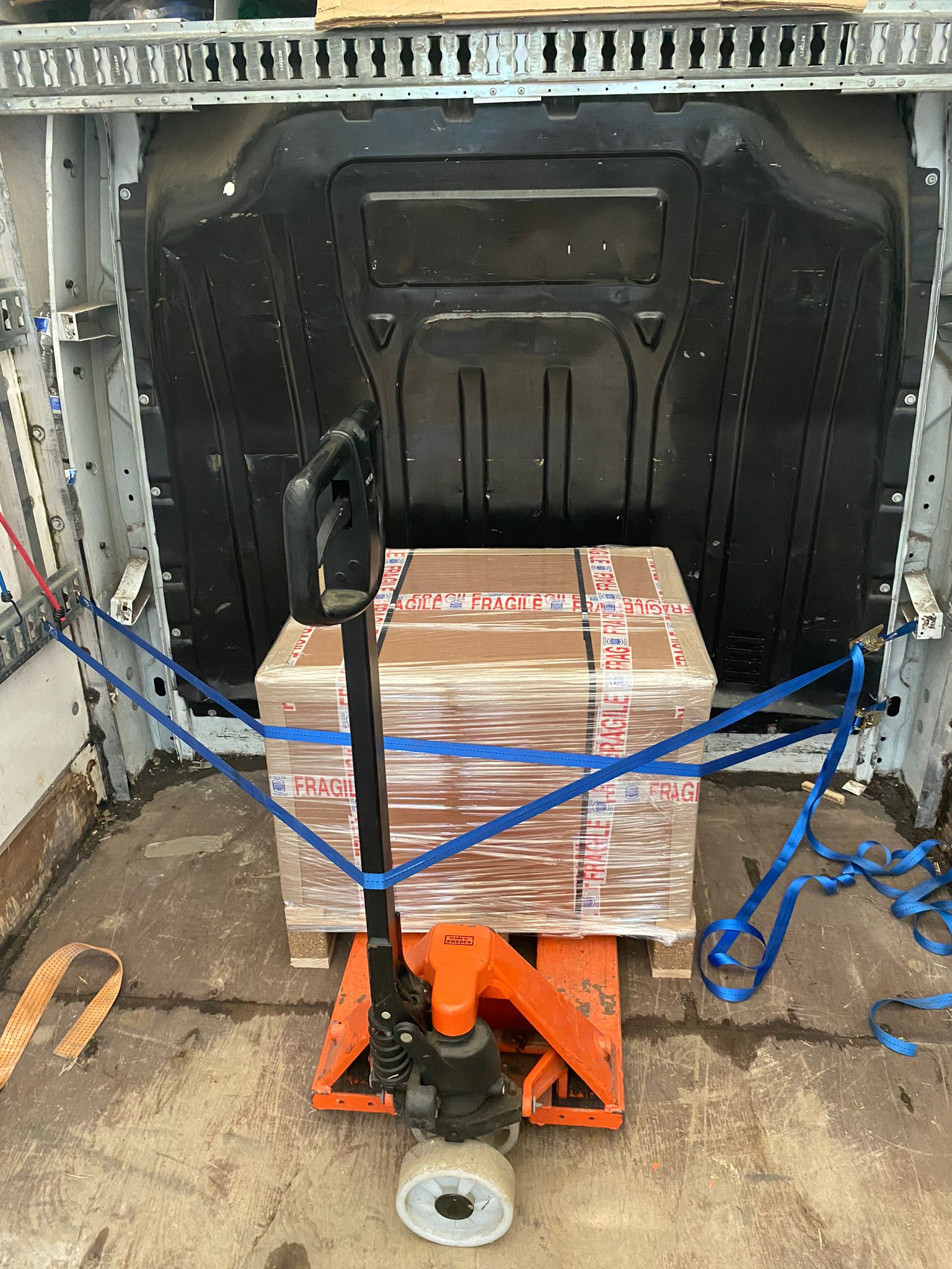 Poza galerie Trustedtrans - PHOTO-2024-05-31-14-32-46.jpg